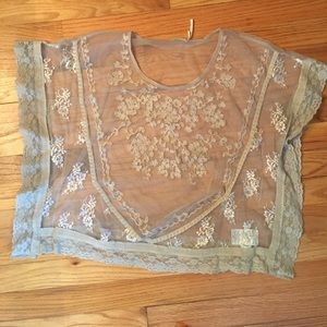 See through, flowy lace shirt w embroidered mesh