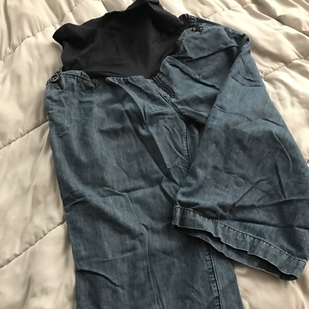 GAP maternity wide-leg capris