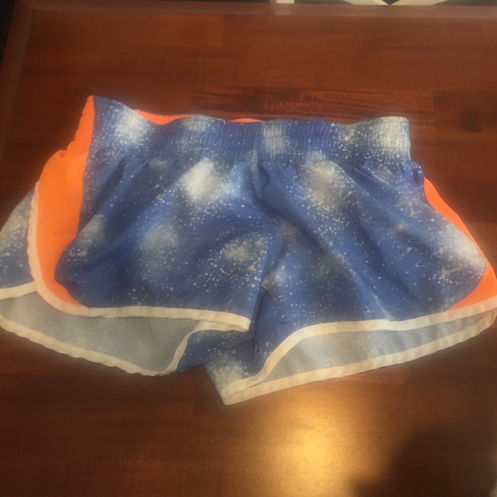 Nike Dri-fit L shorts