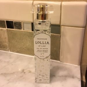 LoLLIA AT LAST eau de parfum