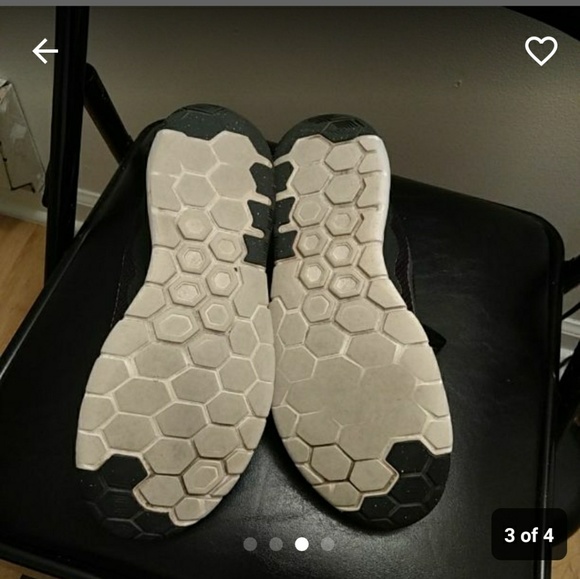 Nike Sneaker - Picture 3 of 4