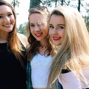 Meet your Posher, Maya