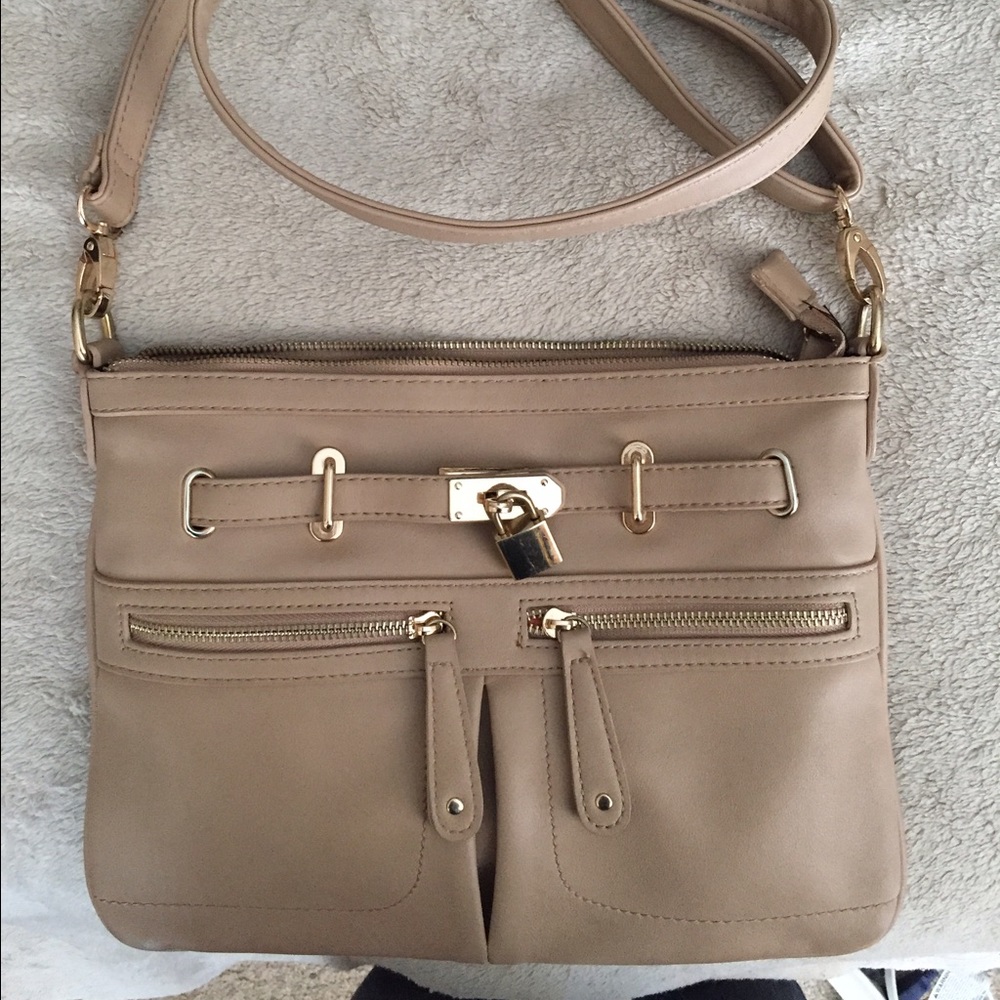 Street Level brand Tan/Mauve purse