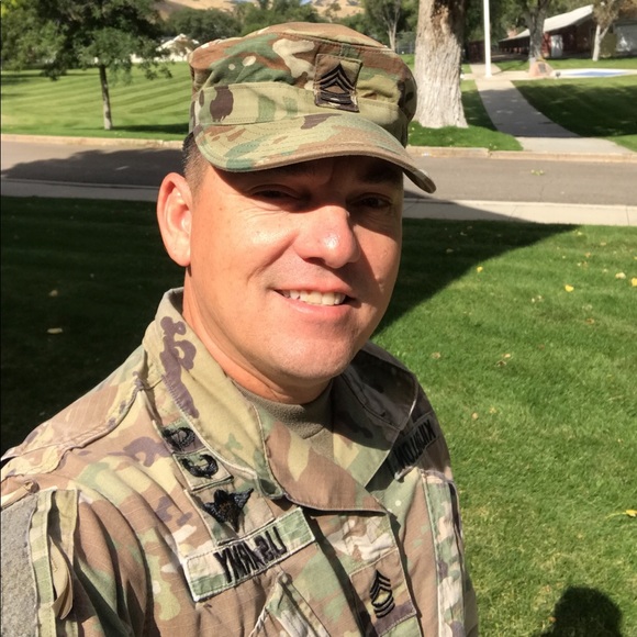 Meet your Posher, Rob - Picture 3 of 7