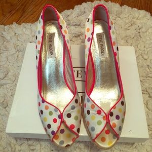 Steve Madden polka dot wedge