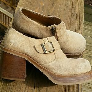 *SALE* Gorgeous Skechers booties, 7.5