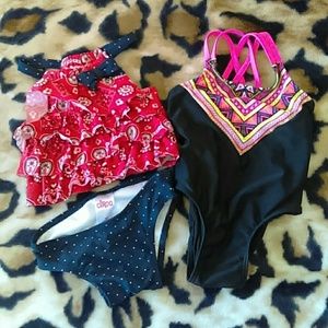 2 Circo 18m Bathing Suits