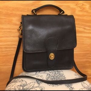 Vintage COACH Black Willis Station Crossbody