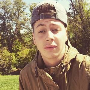 Meet your Posher, Mitchell