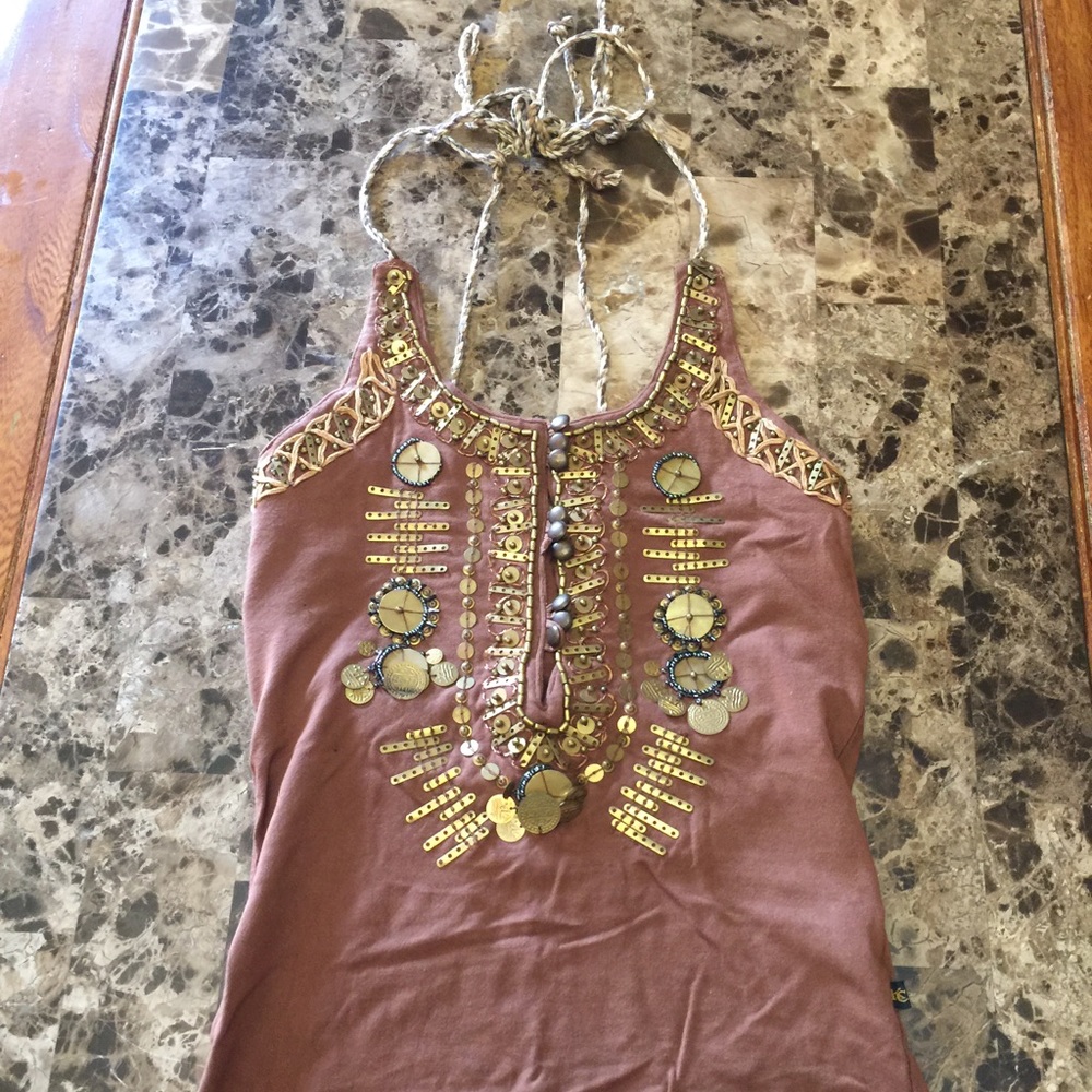 Unique Top Half Backless - image 1