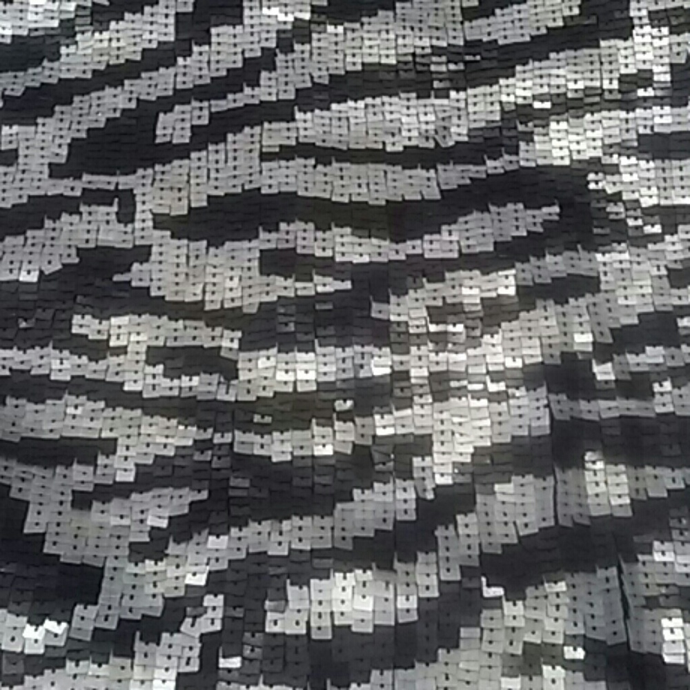 Beaded Pants Suit - Picture 2 of 8