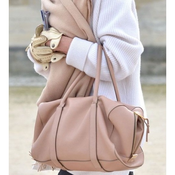 Chloe taupe duffel bag. Dust cover included - Picture 2 of 8