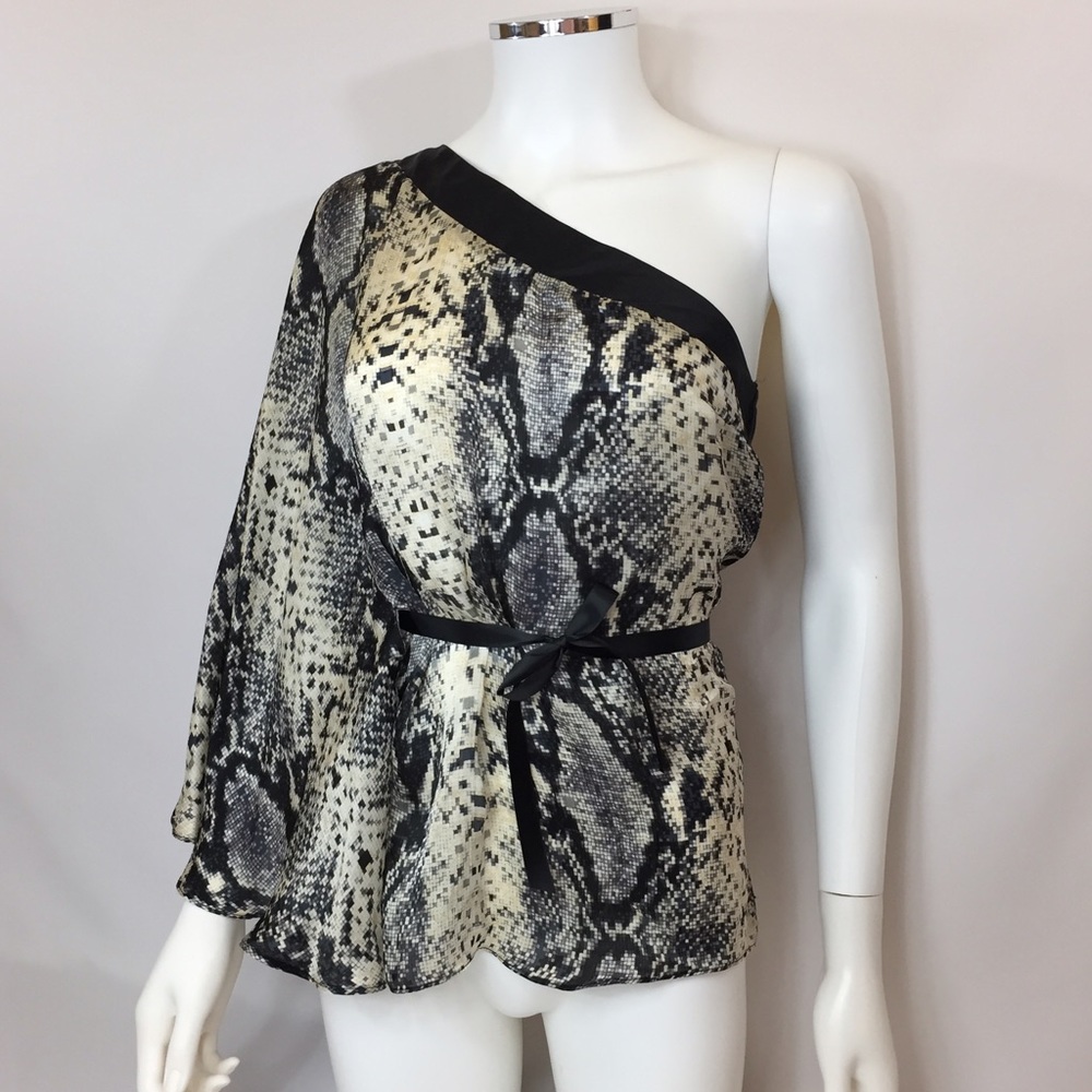 bebe One Shoulder Top