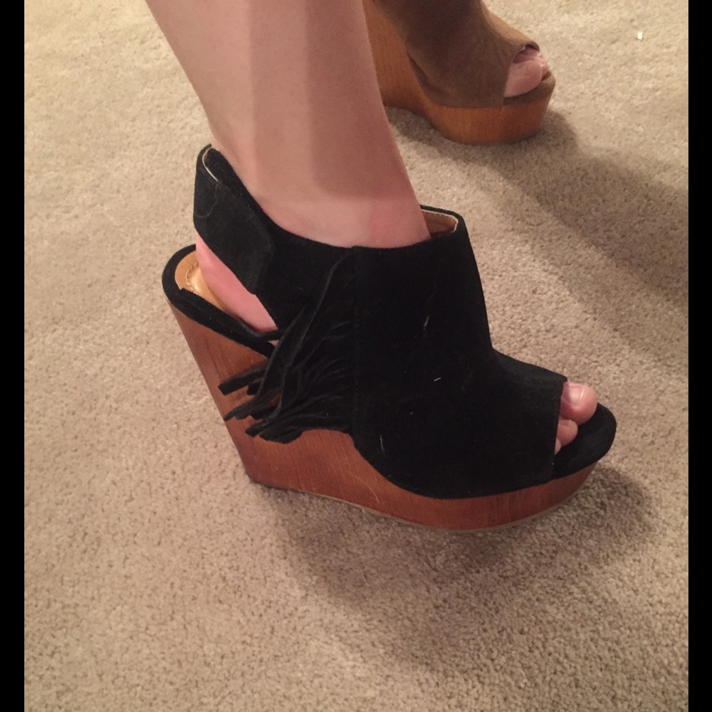 Faux Suede Wedges - Size 7 - Picture 3 of 6