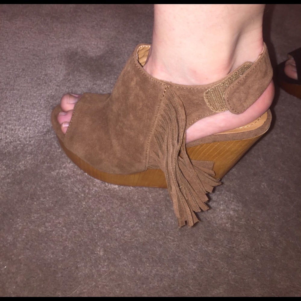Faux Suede Wedges - Picture 4 of 6