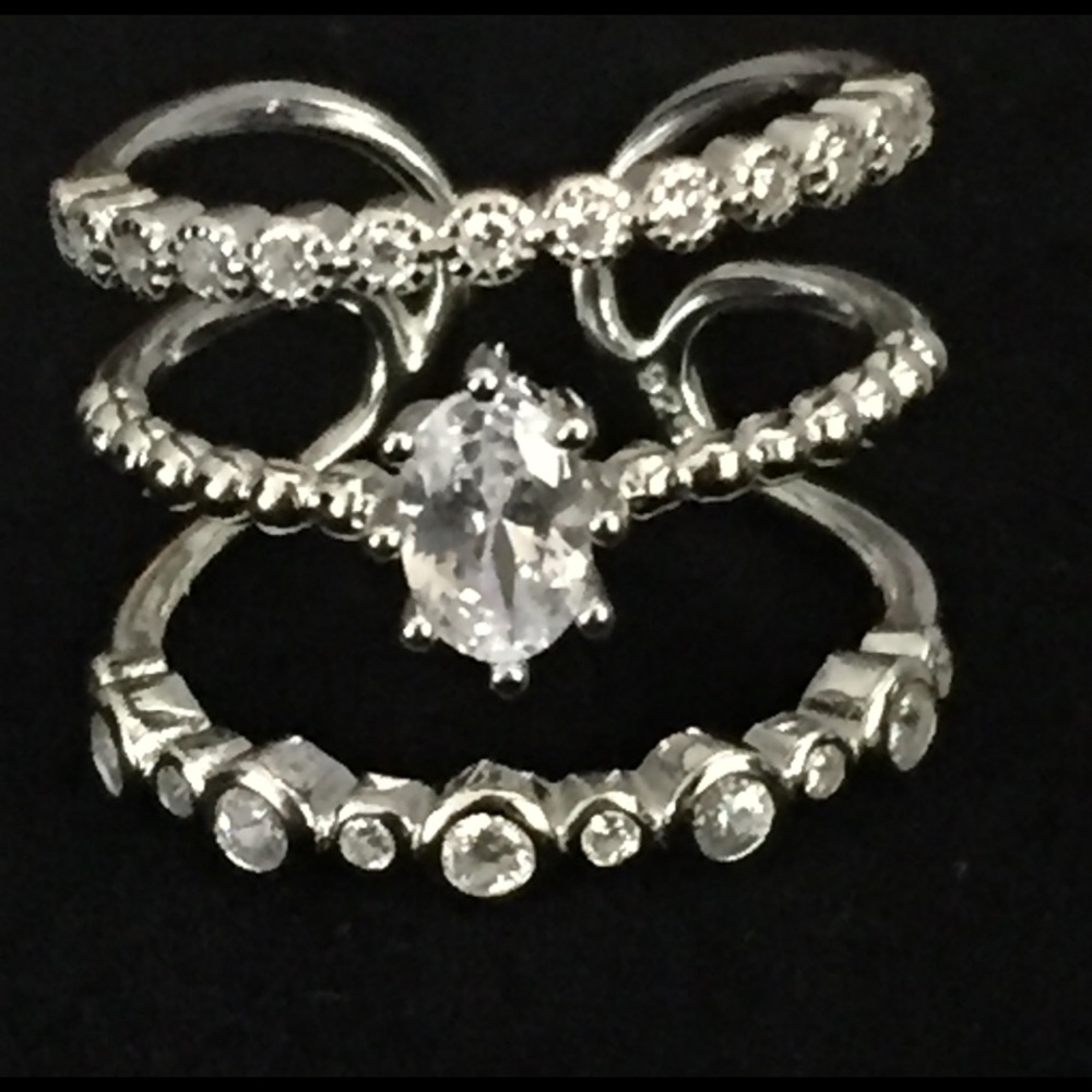STERLING TRIPLE CZ RING