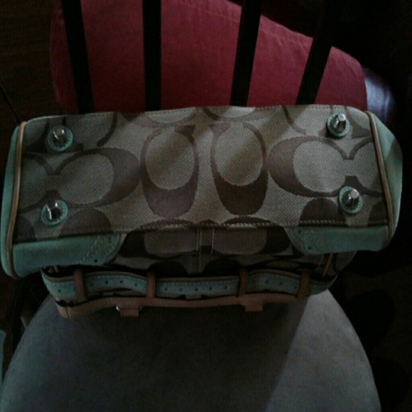 Coach purse - Picture 5 of 6