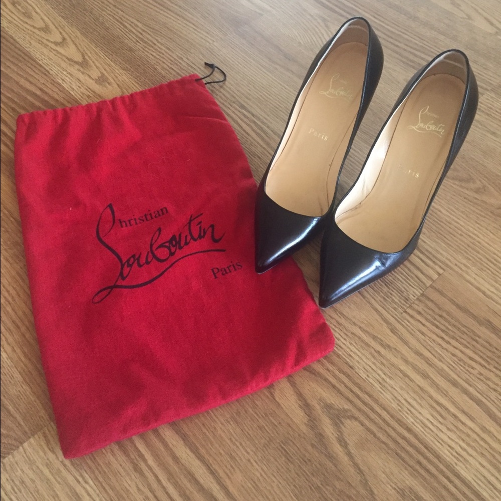 Authentic Christian Louboutin Black Heels 👠