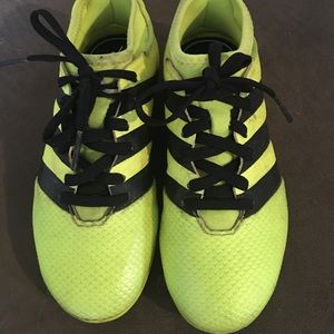 VGUC Youth Adidas Soccer Cleats Size 13