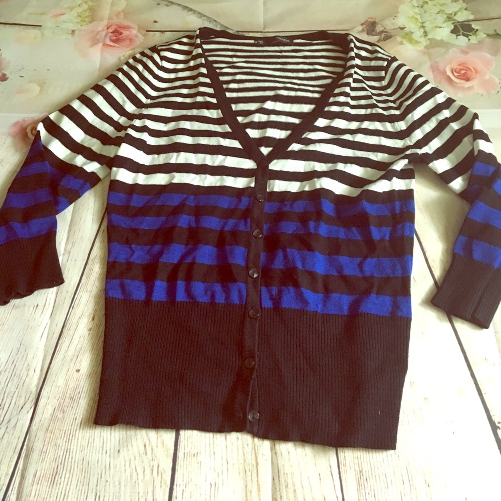 Maurice's sweater