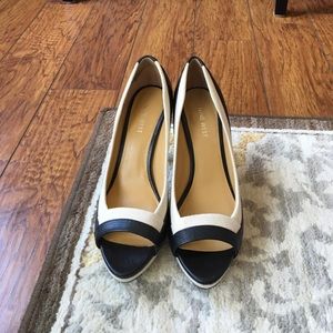Nine West Black and Creme Pumps