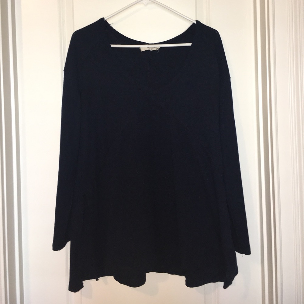 Dark blue side slit scoopneck tunic