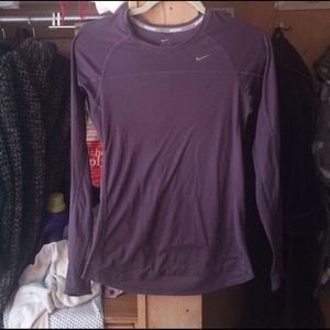 Nike dri-fit top