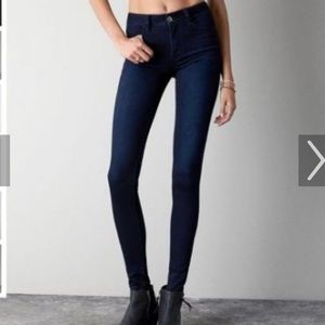 AE. High waisted Jegging! Dark wash! Super comfy
