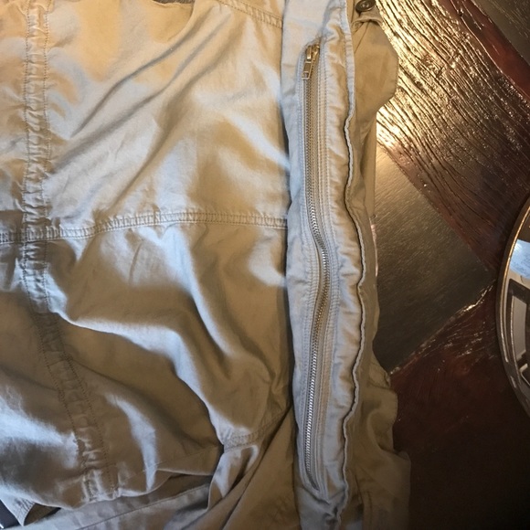 Hooded utility jacket - Picture 7 of 7