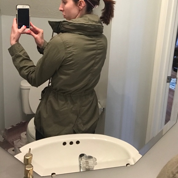 Hooded utility jacket - Picture 3 of 7