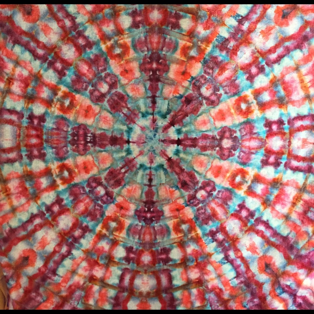 85x100" tapestry - Picture 3 of 4