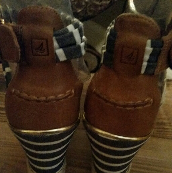 Sperry Top Side Wedge Sandals! Never Worn - Picture 5 of 8