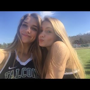 Meet your Posher, Lauren