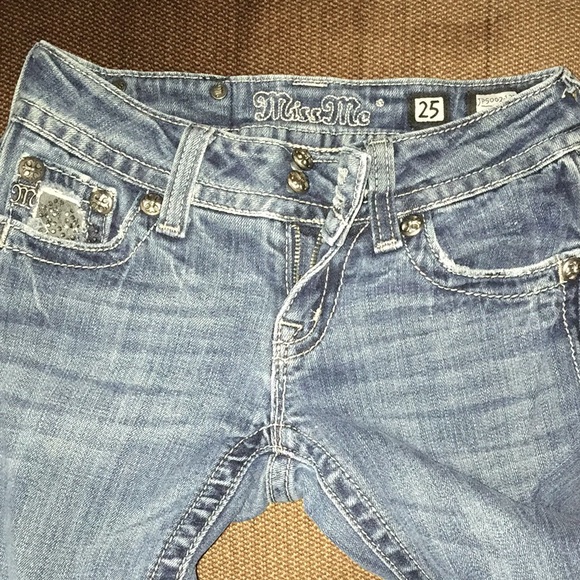 Rose Laced Miss Me's 😍 - Picture 4 of 5