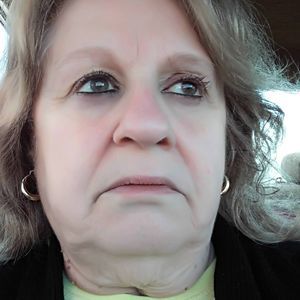 Meet your Posher, Lorraine