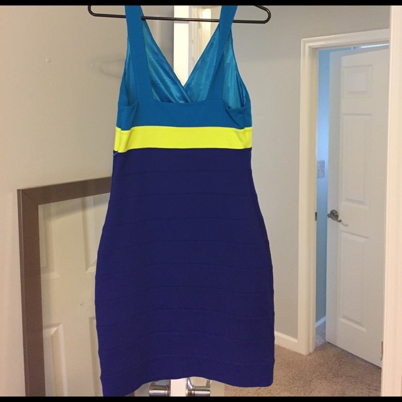 Express bandage dress - Picture 2 of 3