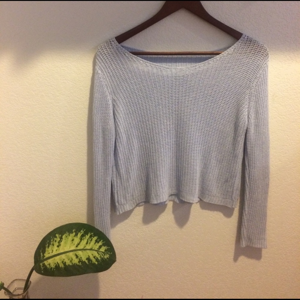 Crop top knot sweater