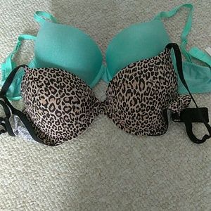Victoria's Secret Bras 34D