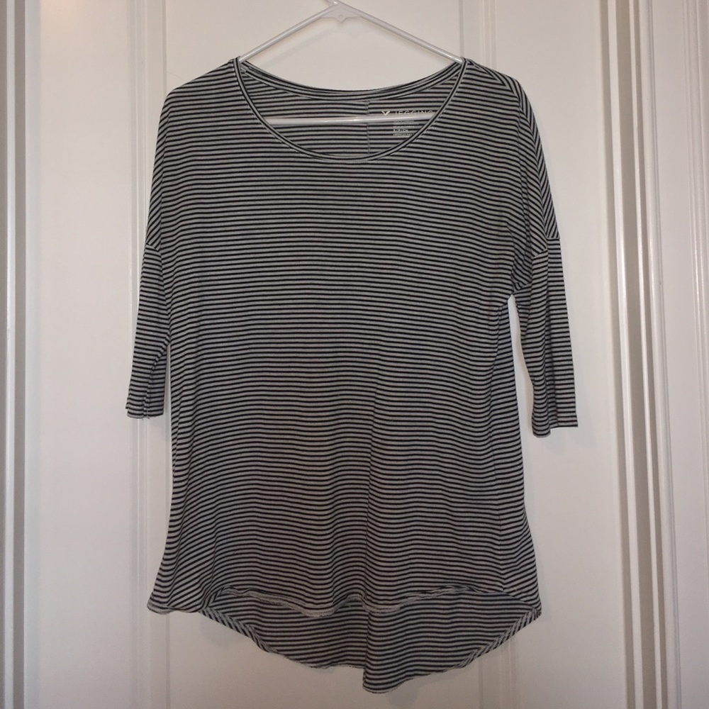American eagle black and white jegging tee