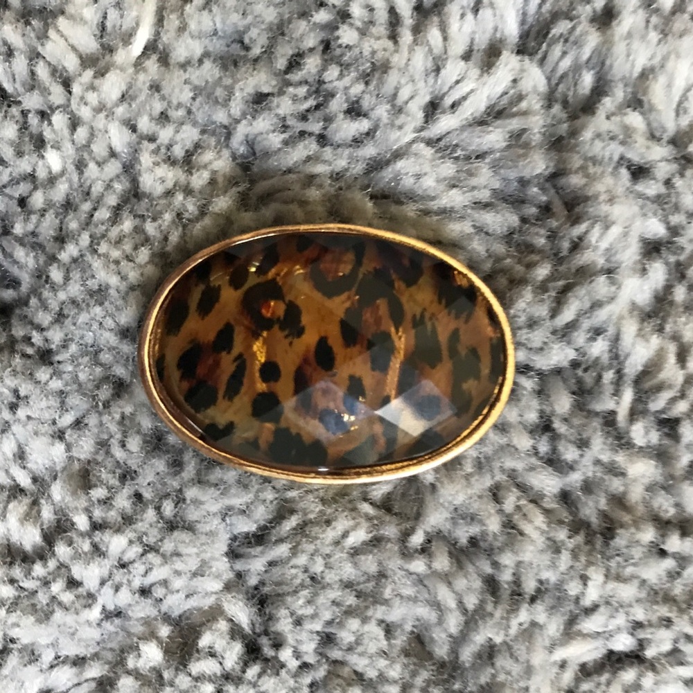 ADJUSTABLE LEOPARD PRINT COCKTAIL RING
