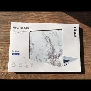13" MacBook Air Marble Case