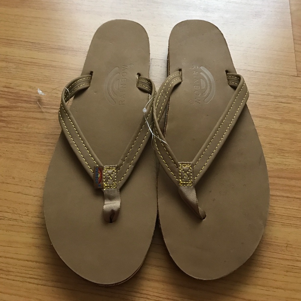 ❗️BRAND NEW❗️Rainbow Sandals
