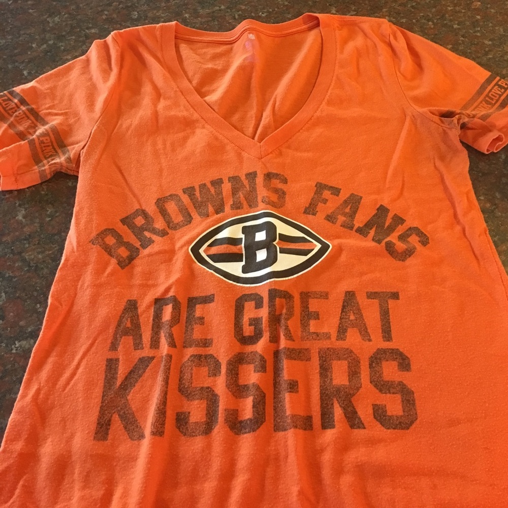 CLE browns VS pink tee