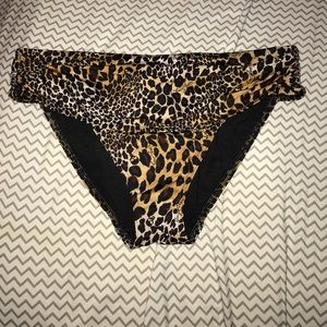 Victoria's Secret 'very sexy'  swim bottoms