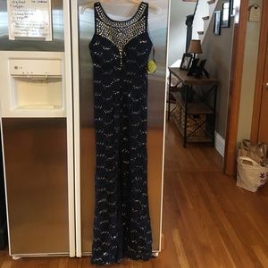 Prom dress brand new never worn before