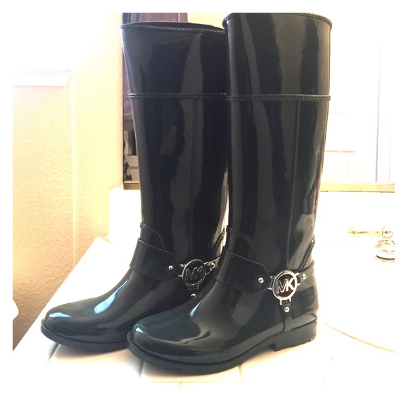 Michael Kors rain boots - Picture 1 of 2