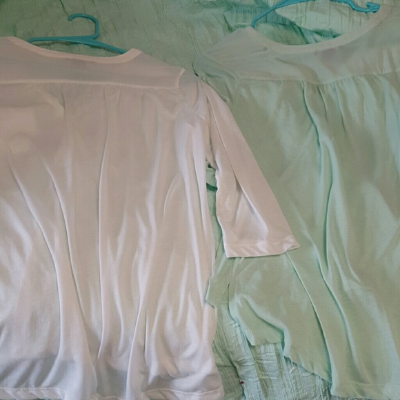 2 H&M Cropped Sleeve Button up Tops - Picture 4 of 4