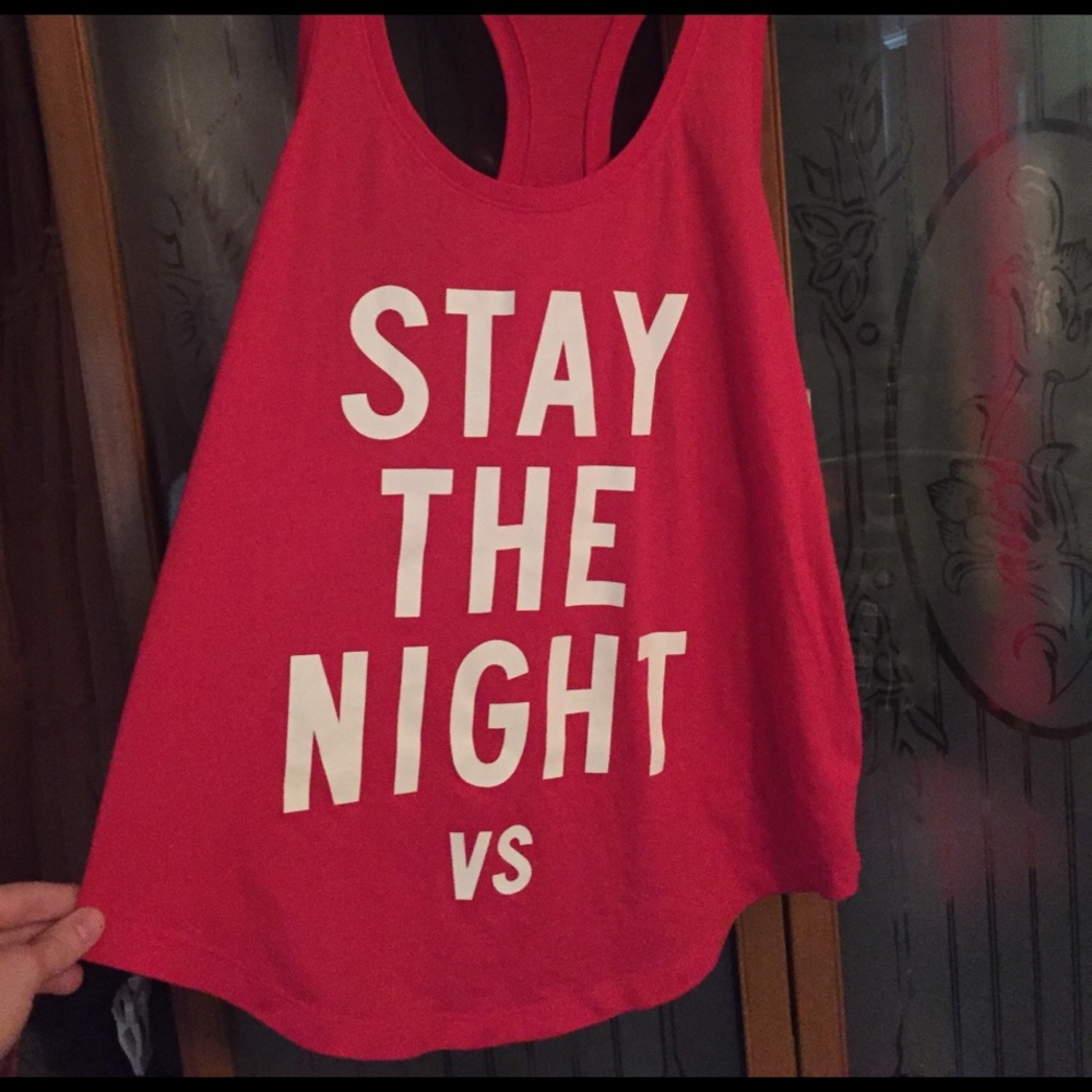 VS pink tank