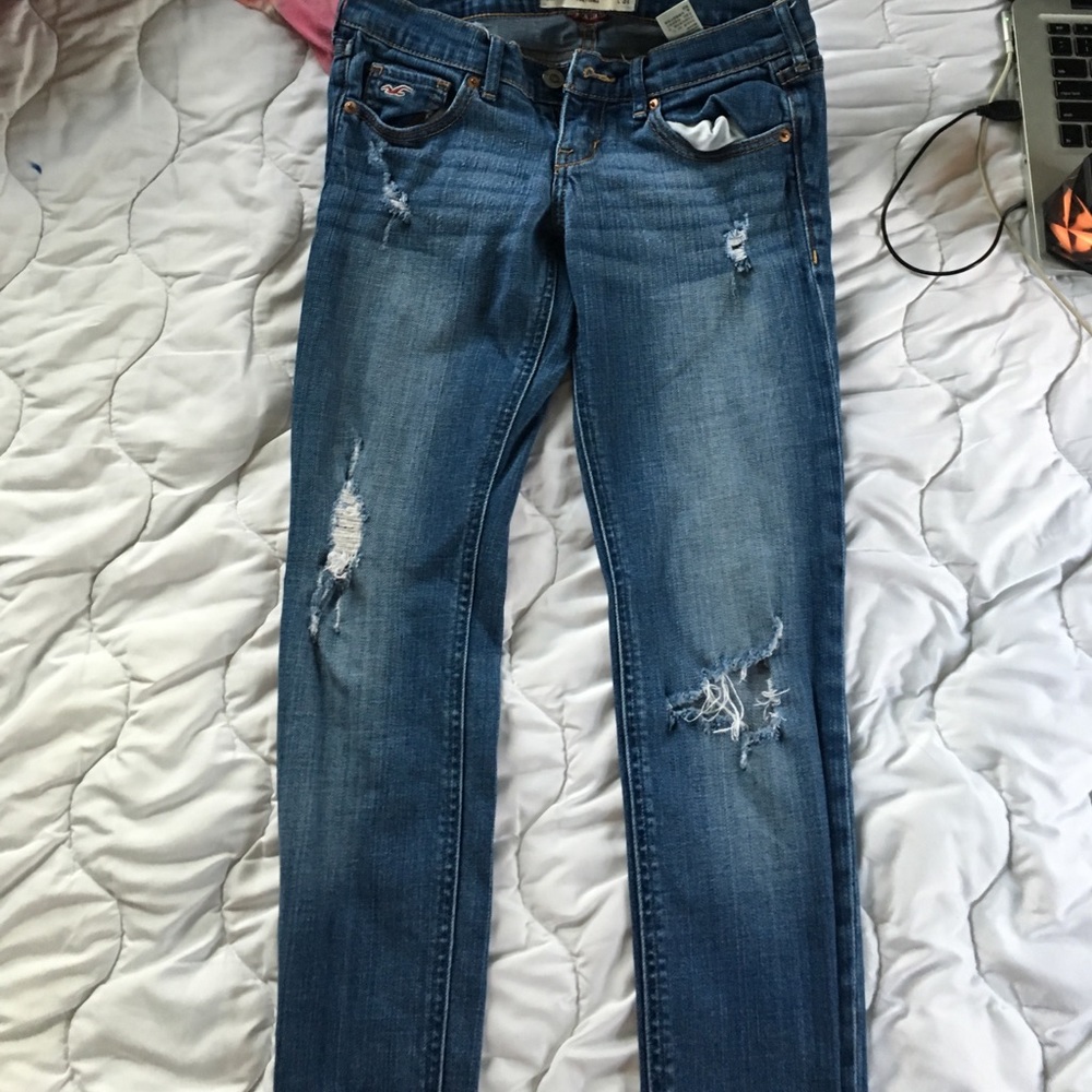Hollister  SoCal Stretch ripped jeans