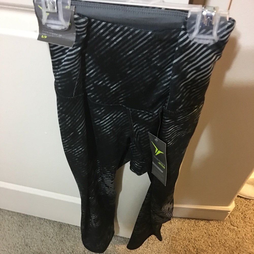 Old navy athletic leggings size S